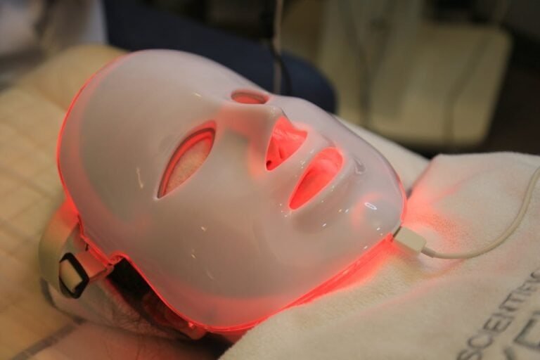 red light therapy mask