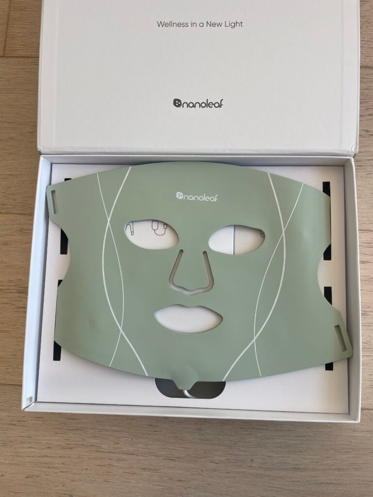 unboxing nanoleaf red light therapy mask