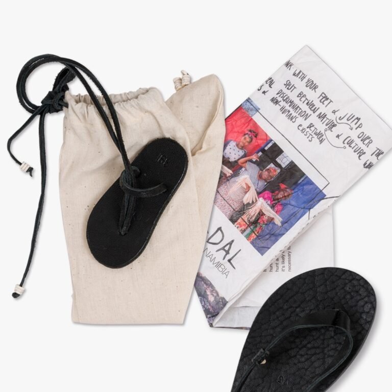 vivobarefoot San-Dal II Unisex barefoot sandal for women in black