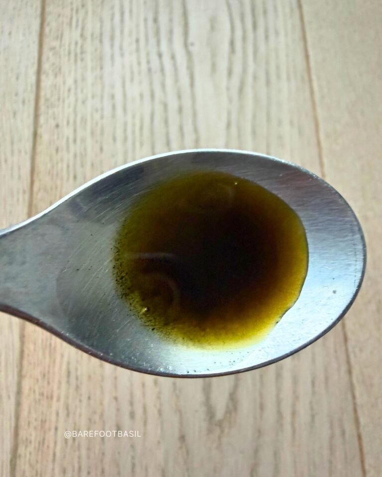 BIONATAL Ethiopian Black Seed Oil on the spoon