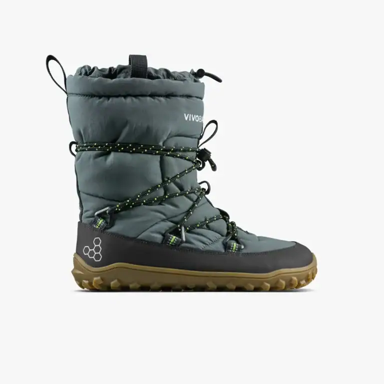 tracker pioneer boot