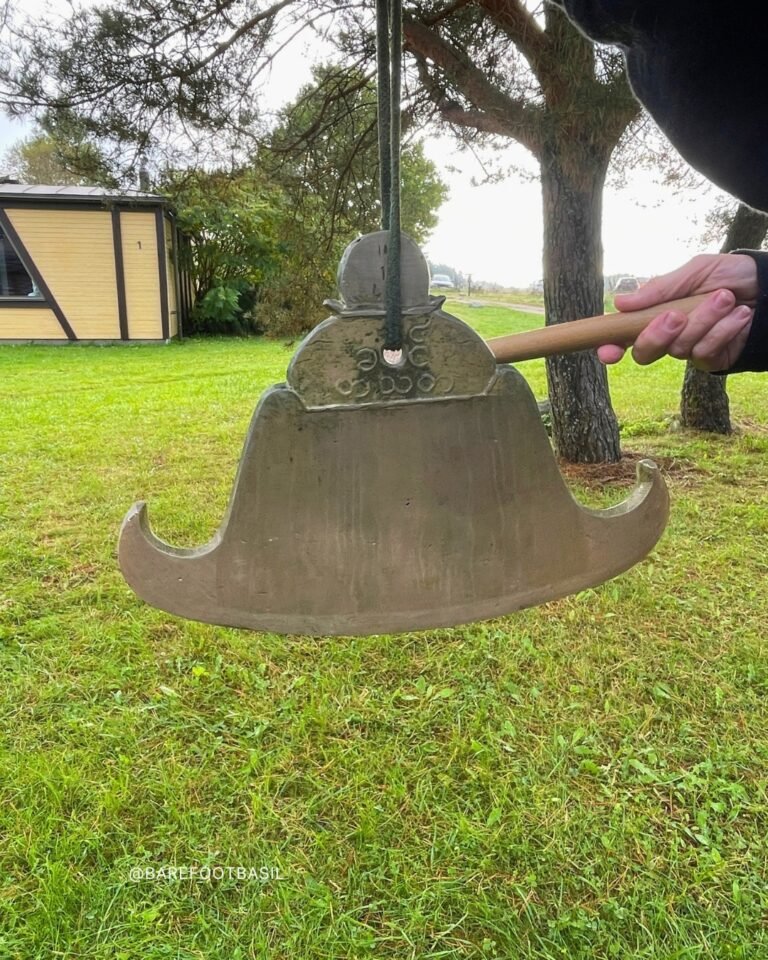 vipassana retreat gong
