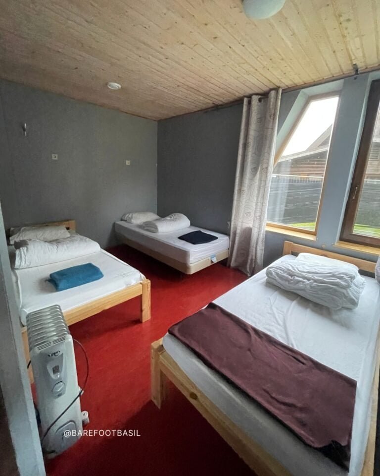 vipassana retreat meditation hall (2)